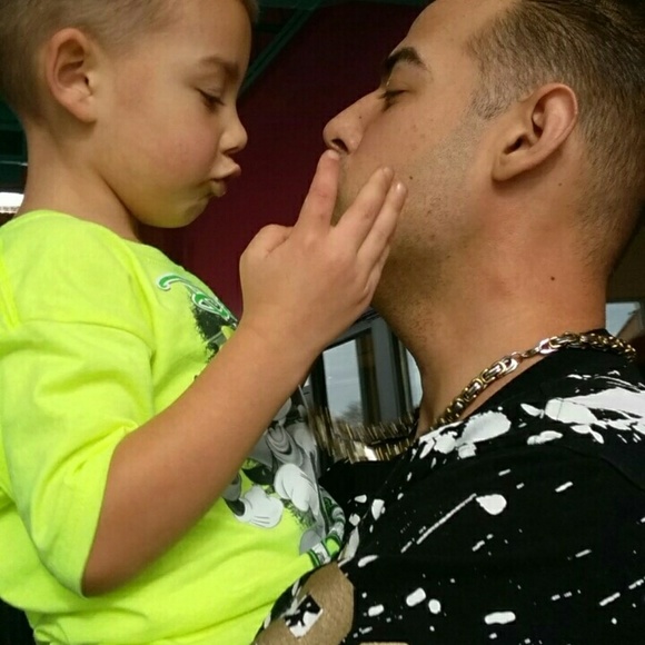 Meet your Posher, Stephanie - Picture 5 of 8